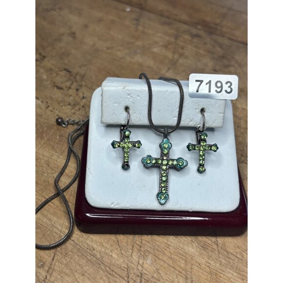 Antique-Style Cross Pendant Necklace & Earrings Set With Green Rhinestones On Me - Picture 8 of 8